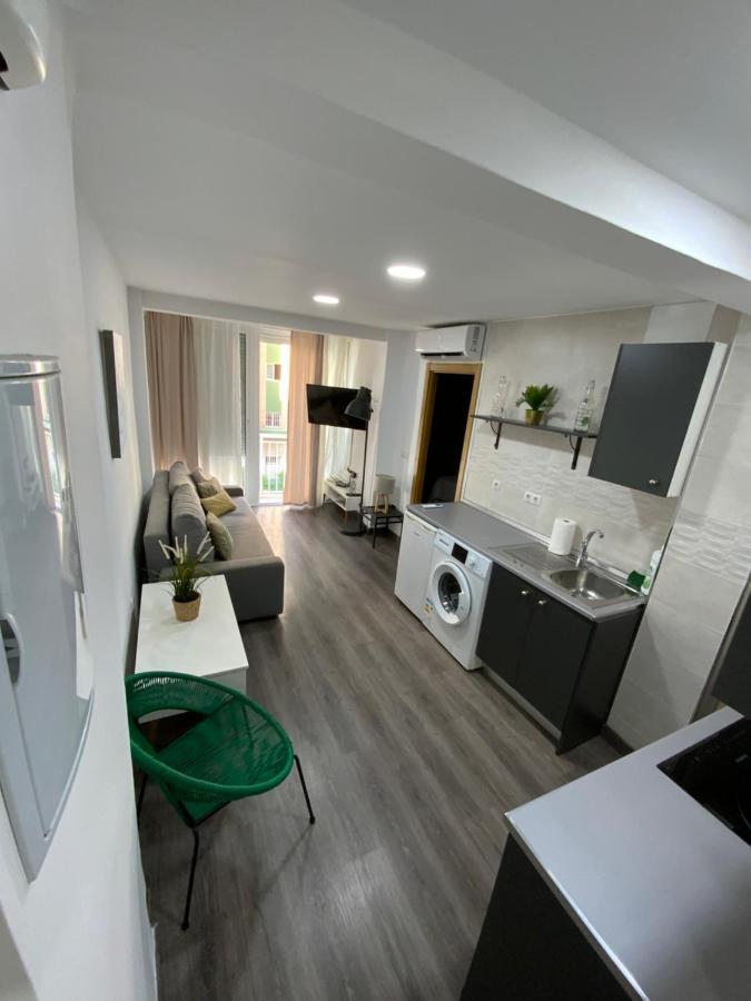 מאלגה Mendoza Apartamentos מראה חיצוני תמונה